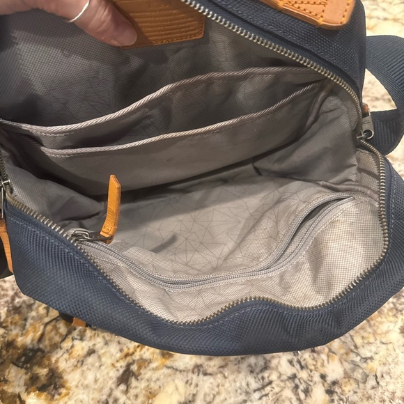 Tumi Dalston Amherst Crossbody Commuter Bag - Picture 8 of 14